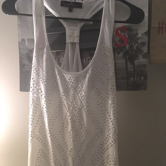 Tank by almost famous brand - Picture 1 of 4